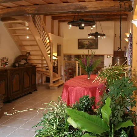 Rubis: Elegance Et Confort En Pleine Nature Frühstückspension Le Clerjus