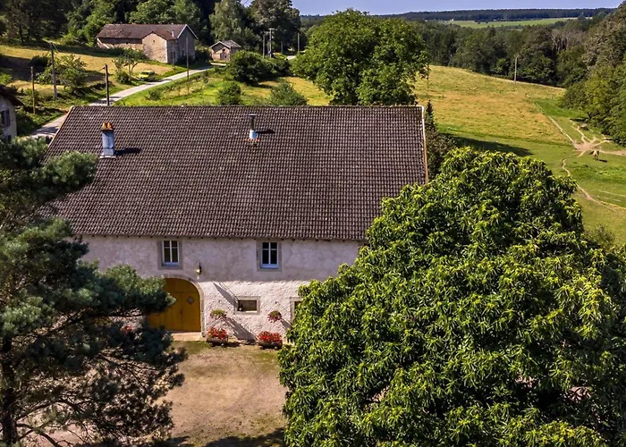 Rubis: Elegance Et Confort En Pleine Nature - Fr-1-589-723