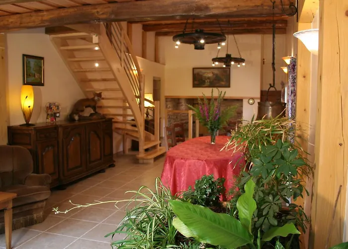 Rubis: Elegance Et Confort En Pleine Nature - Fr-1-589-723 Bed & Breakfast Le Clerjus